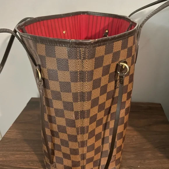 Authentic Louis Vuitton neverfull MM - Picture 2 of 16